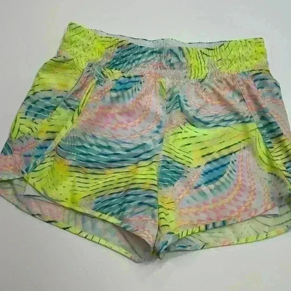 Avia Large (12-14) running shorts Item# 5F - Picture 2 of 6
